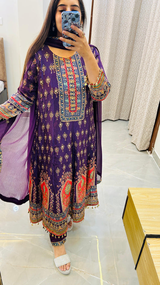 Anarkali Set with Heavy Digital Work – Pakistani Style Inspired by Heera Mandi